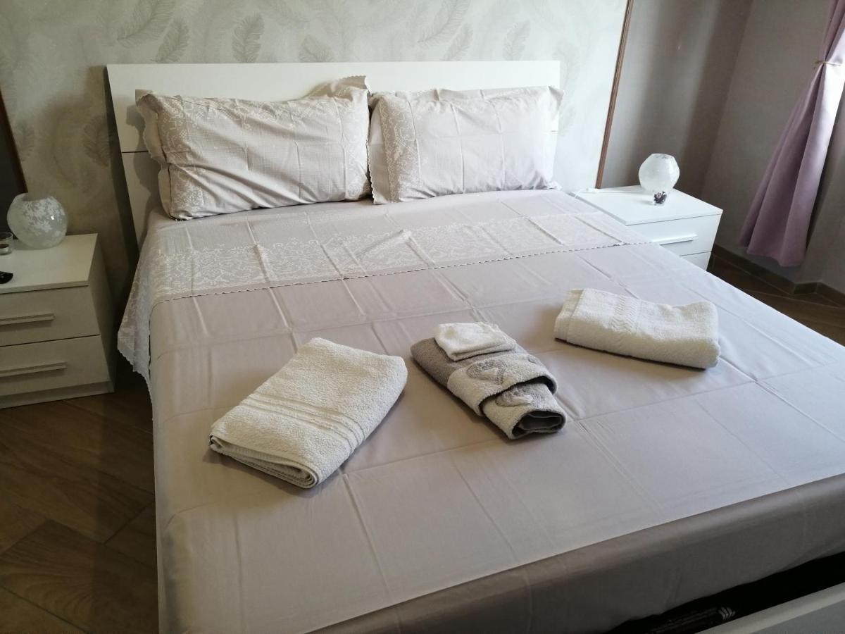 Due Torri Roma Guest House מראה חיצוני תמונה